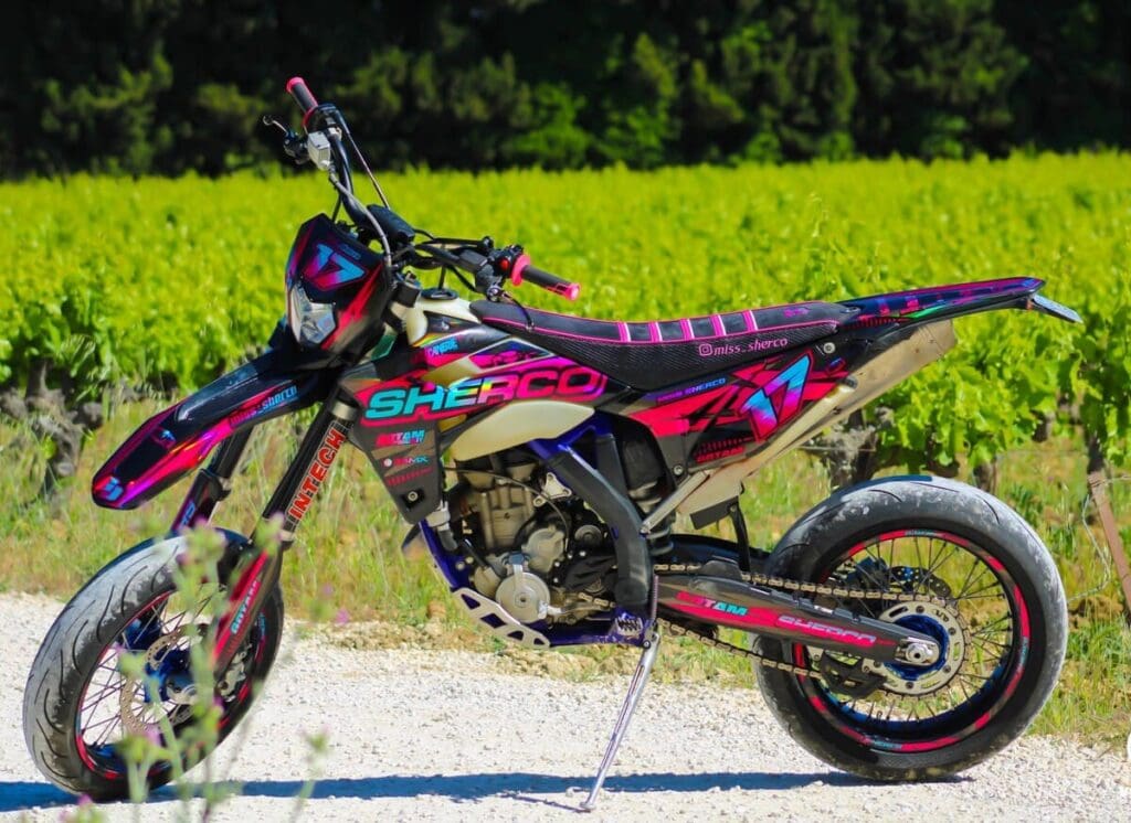 Illustration pour supermotard