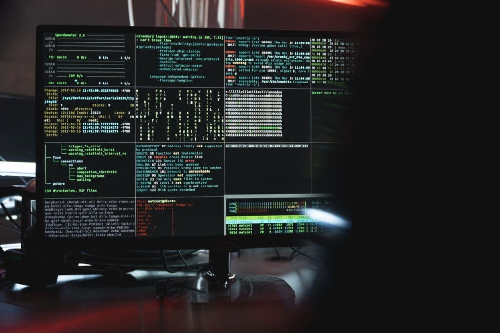 &eacute;cran cyberattaque entreprise